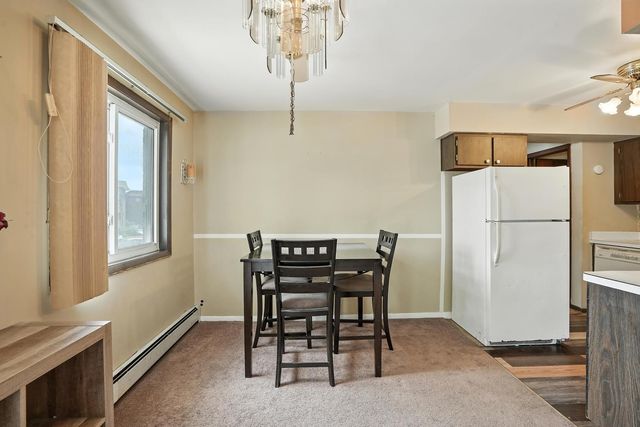 18205 Hart Drive 2B, Homewood, IL 60430