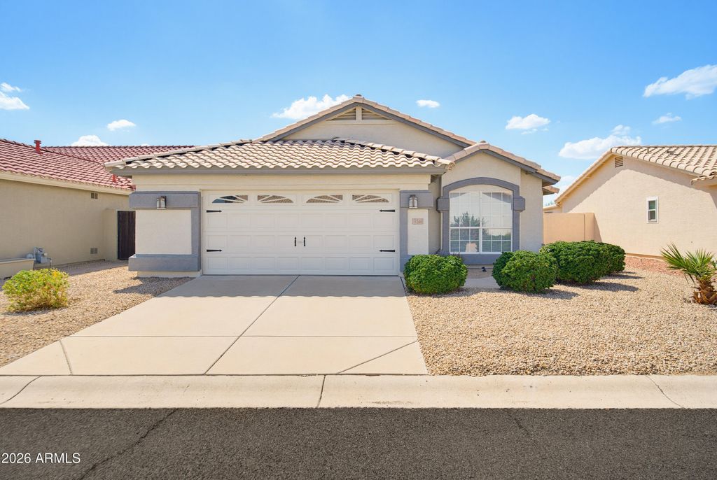 11546 W KING SNAKE Court, Surprise, AZ 85378 — photo 3