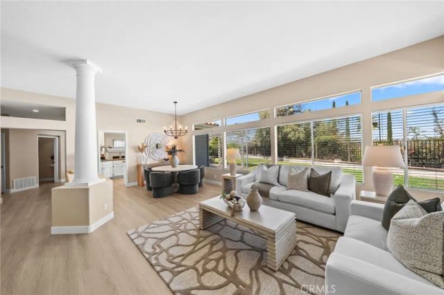 32012 Paseo Parallon, Temecula, CA 92592