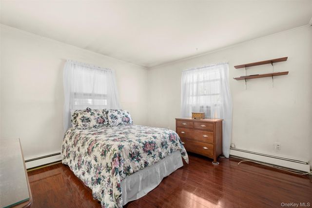 60 Flamingo Road, Levittown, NY 11756