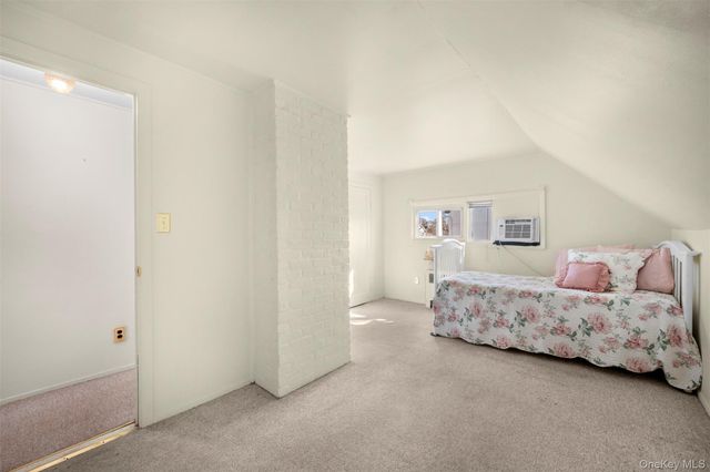 60 Flamingo Road, Levittown, NY 11756