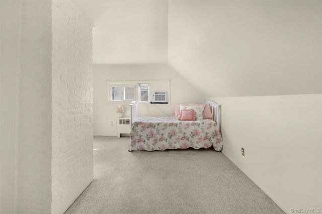 60 Flamingo Road, Levittown, NY 11756