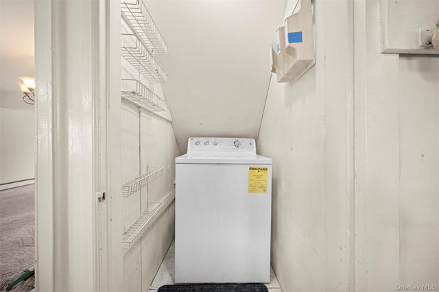 60 Flamingo Road, Levittown, NY 11756