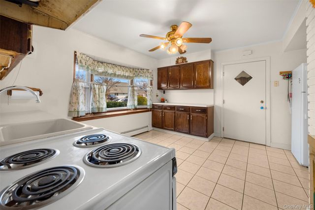 60 Flamingo Road, Levittown, NY 11756