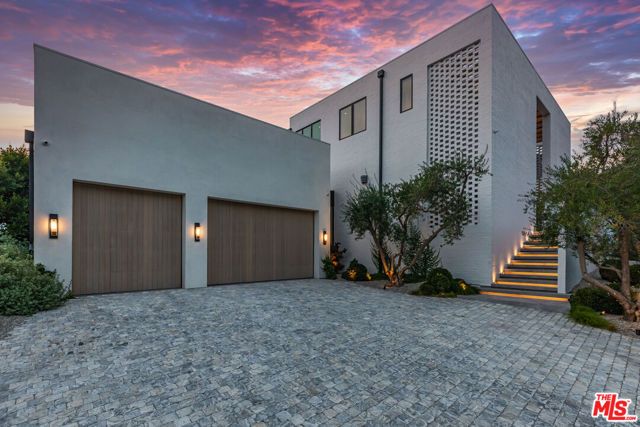 1307 N Doheny Drive, Los Angeles, CA 90069