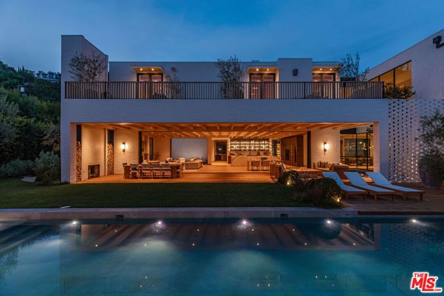 1307 N Doheny Drive, Los Angeles, CA 90069