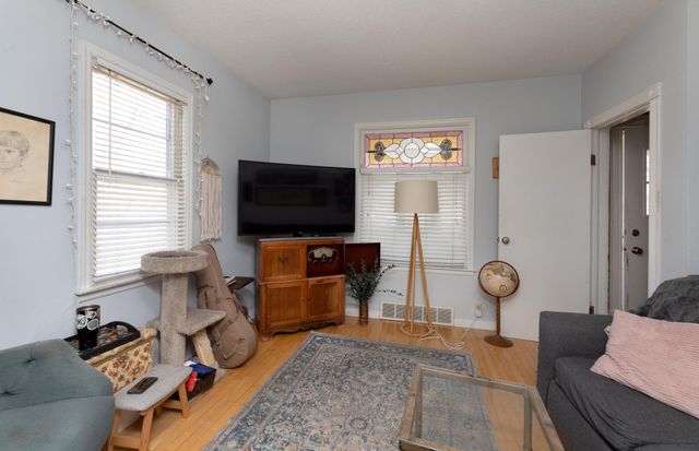 10 7th Avenue N, Fargo, ND 58102