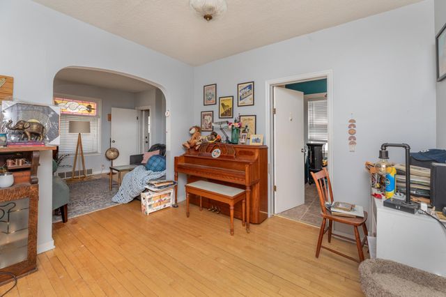 10 7th Avenue N, Fargo, ND 58102