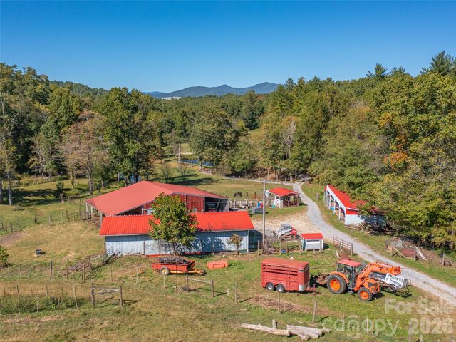 1050 Dale Road, Spruce Pine, NC 28777