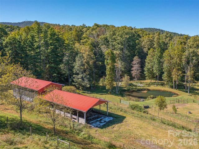 1050 Dale Road, Spruce Pine, NC 28777