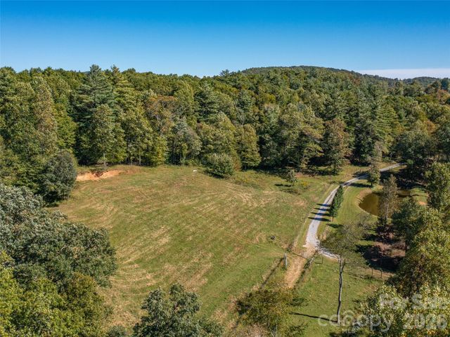 1050 Dale Road, Spruce Pine, NC 28777