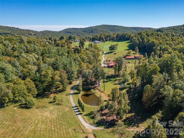 1050 Dale Road, Spruce Pine, NC 28777