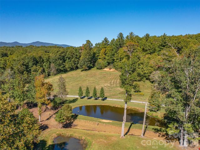 1050 Dale Road, Spruce Pine, NC 28777