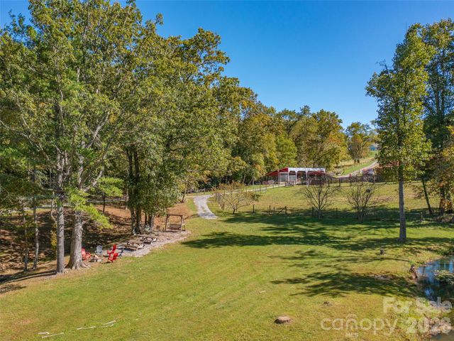 1050 Dale Road, Spruce Pine, NC 28777