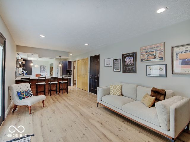 5303 W Thompson Road, Indianapolis, IN 46221
