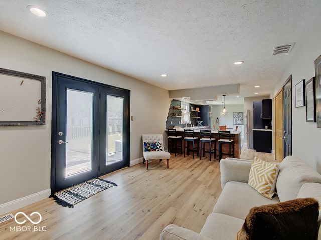 5303 W Thompson Road, Indianapolis, IN 46221