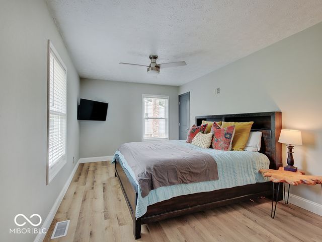 5303 W Thompson Road, Indianapolis, IN 46221
