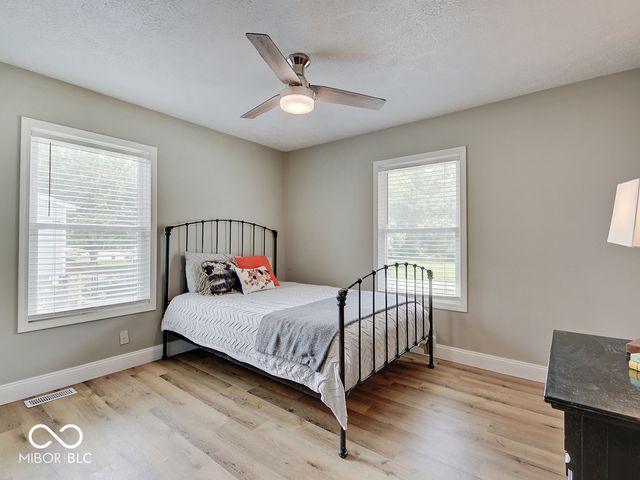 5303 W Thompson Road, Indianapolis, IN 46221