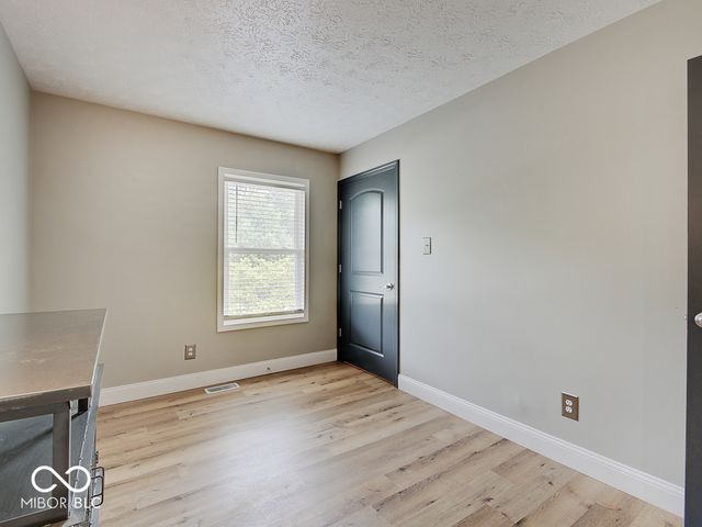 5303 W Thompson Road, Indianapolis, IN 46221