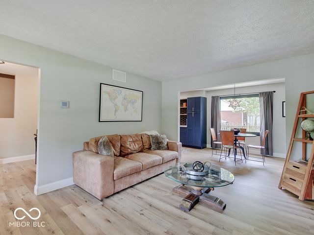 5303 W Thompson Road, Indianapolis, IN 46221