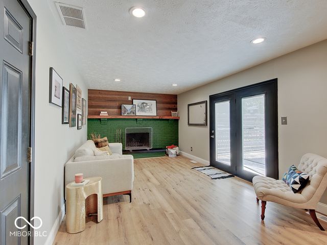 5303 W Thompson Road, Indianapolis, IN 46221