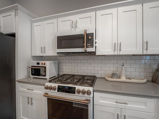 262 Castleknock Road, Winfield, WV 25213