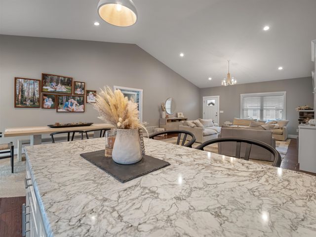 262 Castleknock Road, Winfield, WV 25213