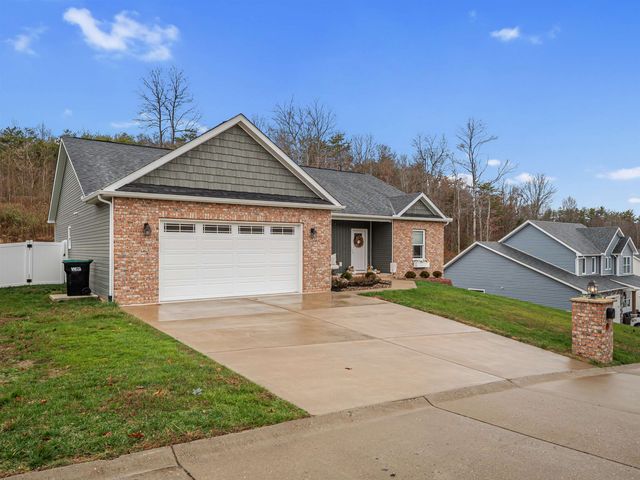 262 Castleknock Road, Winfield, WV 25213