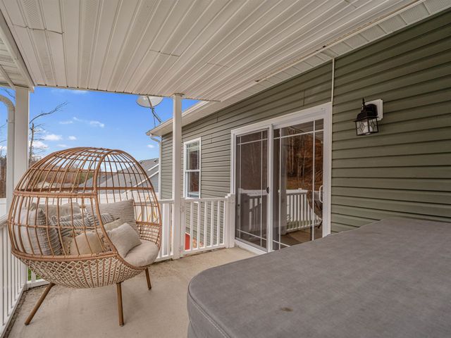 262 Castleknock Road, Winfield, WV 25213