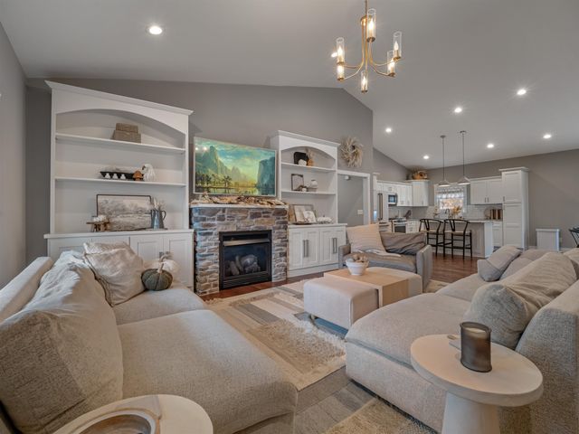 262 Castleknock Road, Winfield, WV 25213