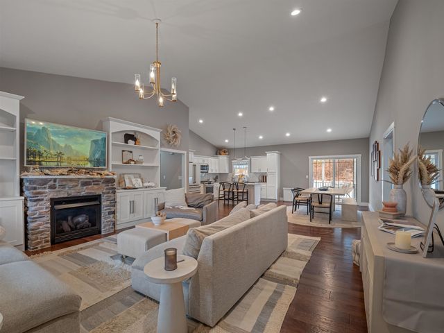 262 Castleknock Road, Winfield, WV 25213