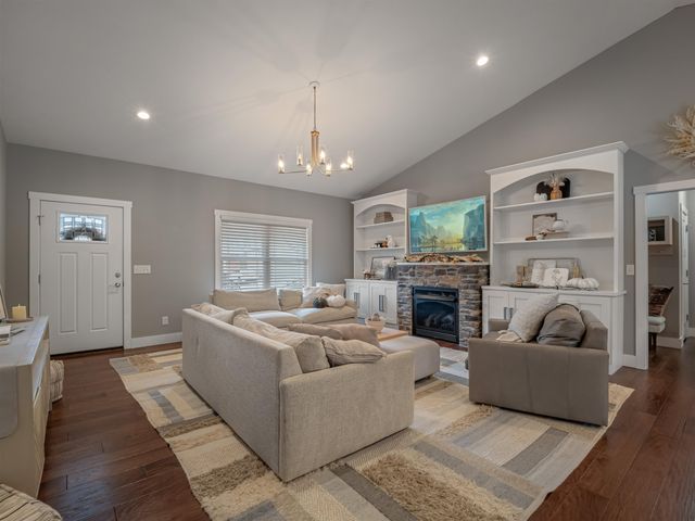 262 Castleknock Road, Winfield, WV 25213