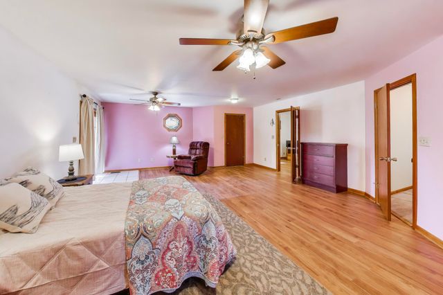 8708 Truman Circle, Cedar Lake, IN 46303