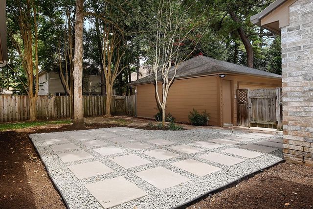 67 N Old Cedar Circle, The Woodlands, TX 77382