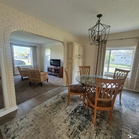 4509 Dixon Road, Frenchtown Twp, MI 48166