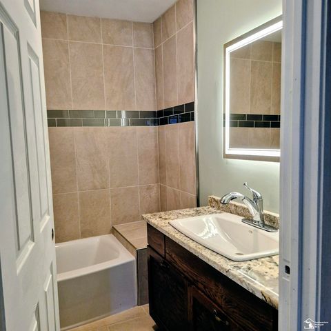 4509 Dixon Road, Frenchtown Twp, MI 48166