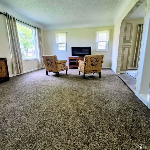 4509 Dixon Road, Frenchtown Twp, MI 48166