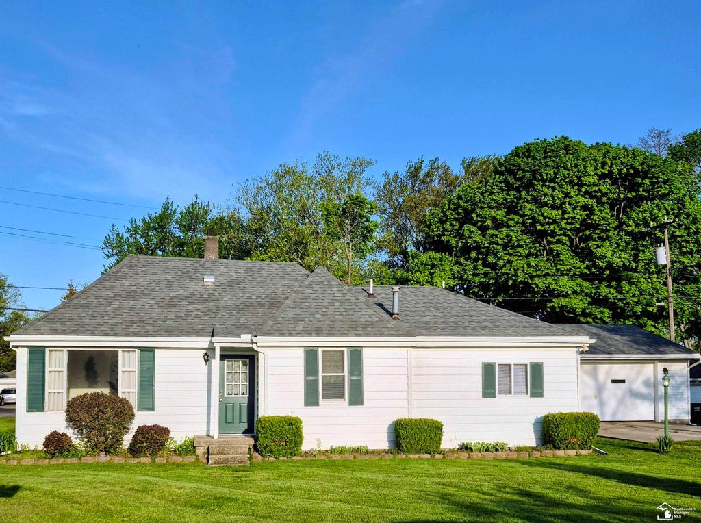 4509 Dixon Road, Frenchtown Twp, MI 48166