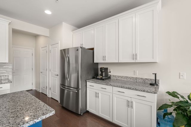 49 Walnut Way 49, Hopkinton, MA 01748