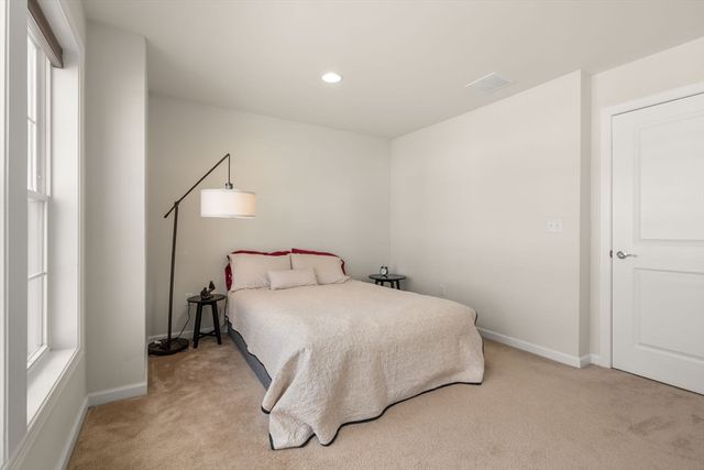 49 Walnut Way 49, Hopkinton, MA 01748