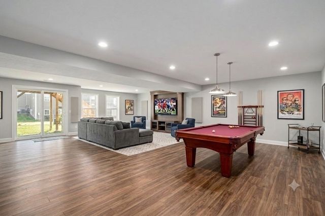49 Walnut Way 49, Hopkinton, MA 01748