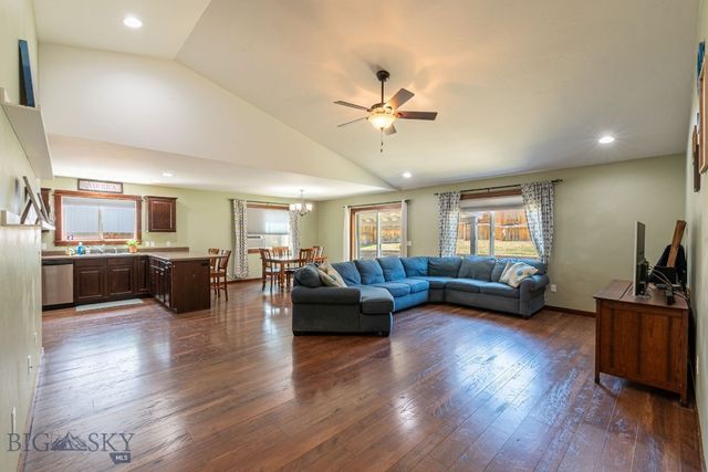 805 Nebula Street, Livingston, MT 59047