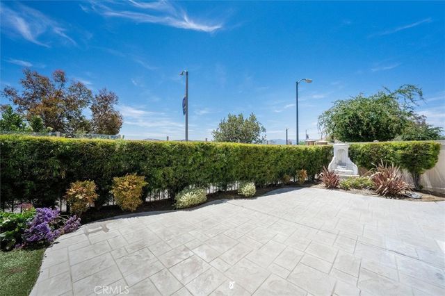 22138 Barrington Way, Saugus, CA 91350