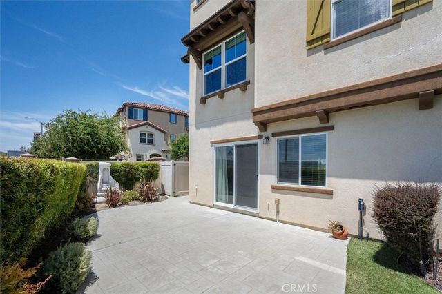 22138 Barrington Way, Saugus, CA 91350