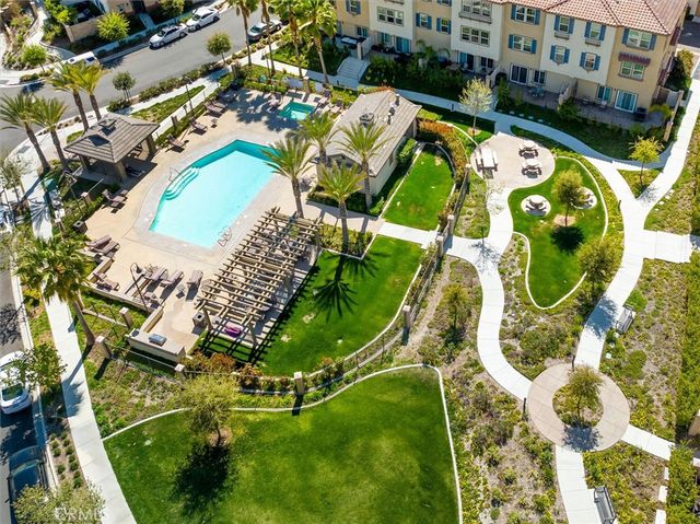 22138 Barrington Way, Saugus, CA 91350