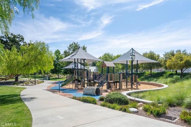 22138 Barrington Way, Saugus, CA 91350