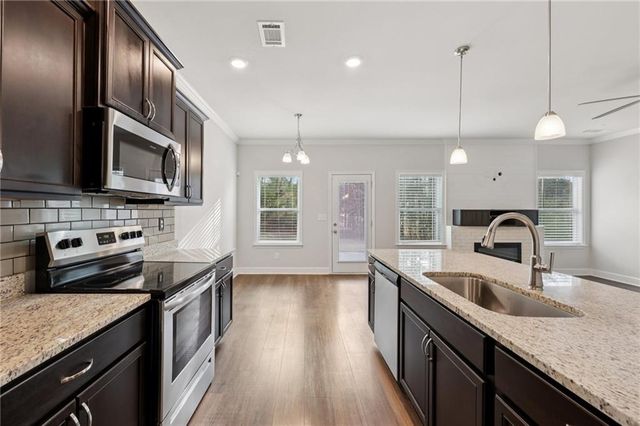 4418 Highland Gate Parkway, Gainesville, GA 30506