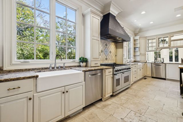 6355 Shadow Ridge Ct, Brentwood, TN 37027