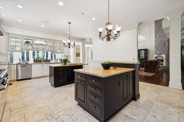 6355 Shadow Ridge Ct, Brentwood, TN 37027