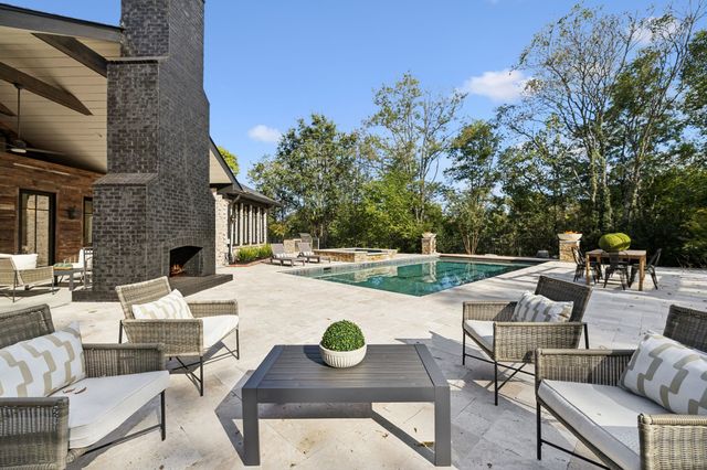 6355 Shadow Ridge Ct, Brentwood, TN 37027